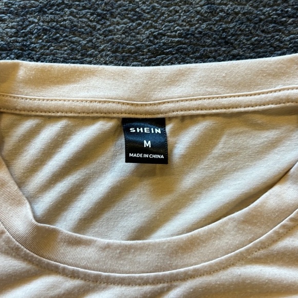 SHEIN | Men Slogan graphic high low tee - Picture 4 of 4